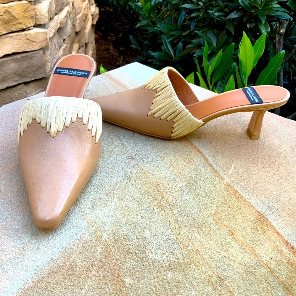 Leather Pointy Toe Mules